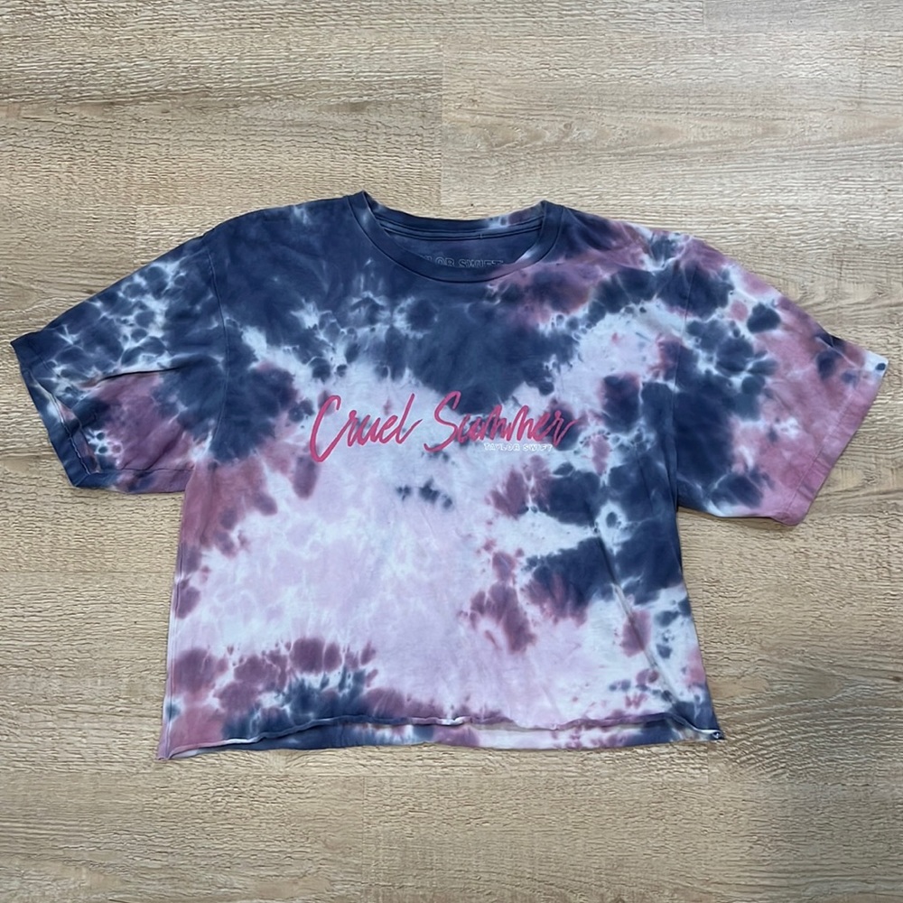 Taylor Swift Lover Cruel Summer Cropped T-Shirt Medium